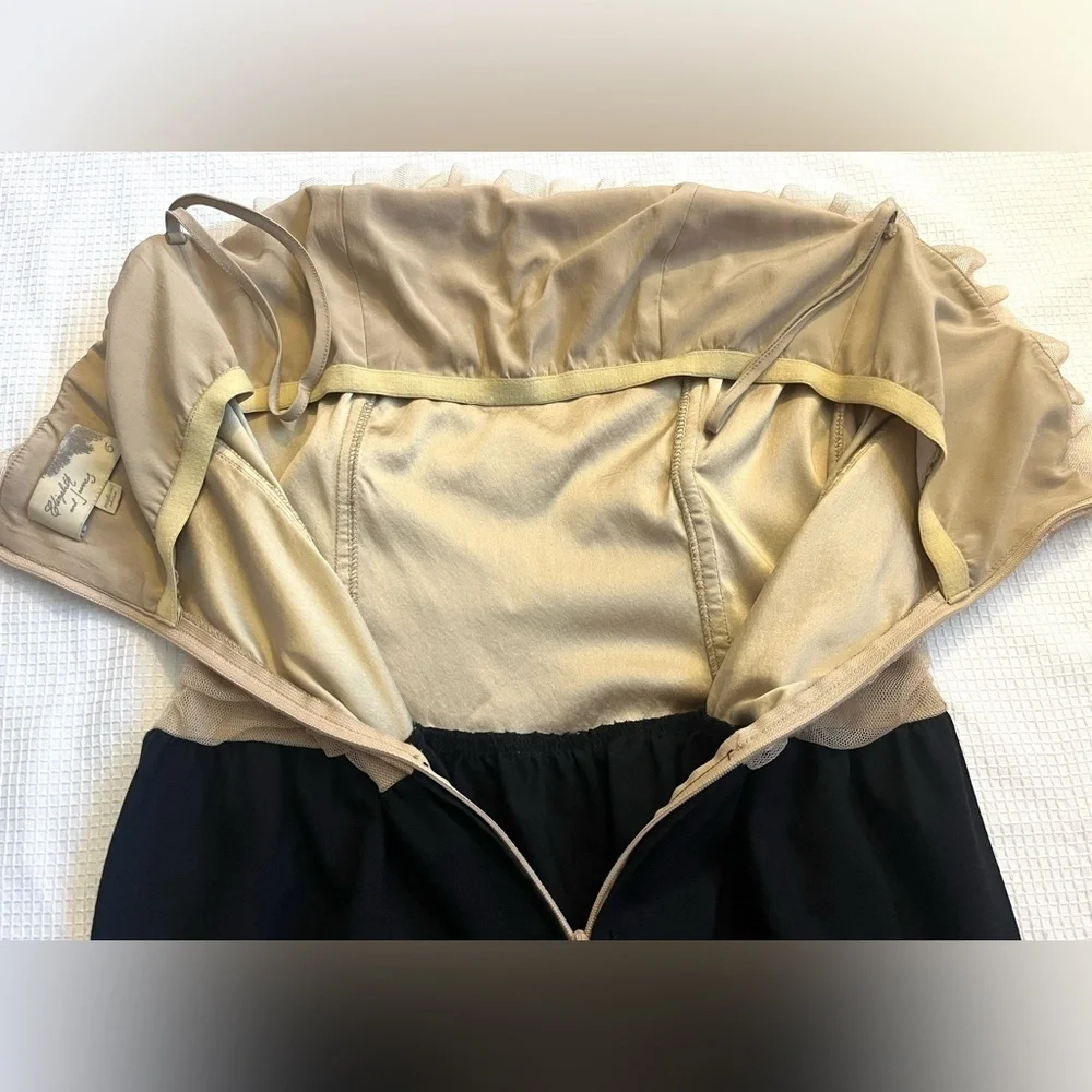 Elizabeth and James Elegant Black and Tan Strapless Wool Lace Mini Dress Size 6 - Picture 14 of 16